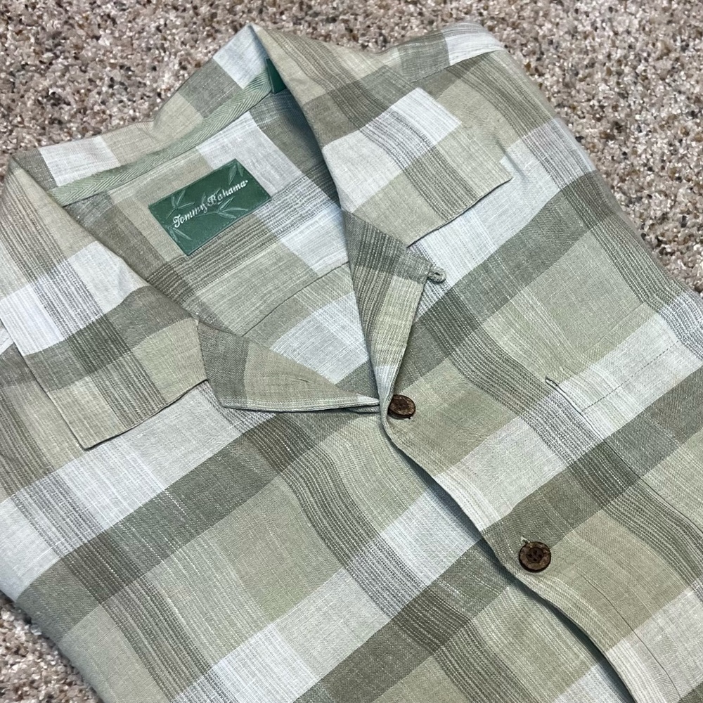 Tommy Bahama men’s Linen short sleeve shirt